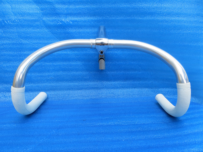 B123 380mm AA NJS Handlebar, Nitto Jaguar 110mm/58 degree Steel NJS Stem, Soyo Grips (26061719)