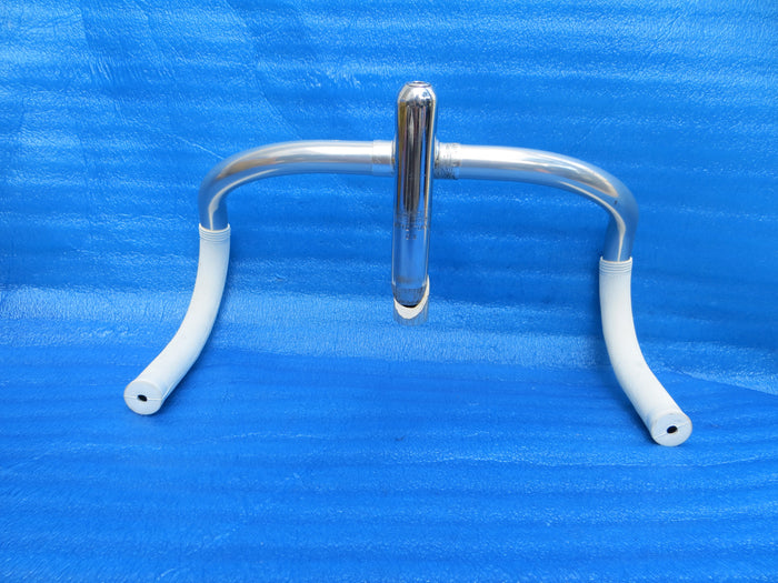 B123 380mm AA NJS Handlebar, Nitto Jaguar 110mm/58 degree Steel NJS Stem, Soyo Grips (26061719)