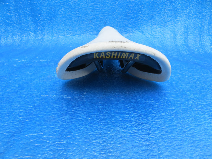Kashima Five Gold FG-8P 30mm NJS Unpadded Saddle (26082106)