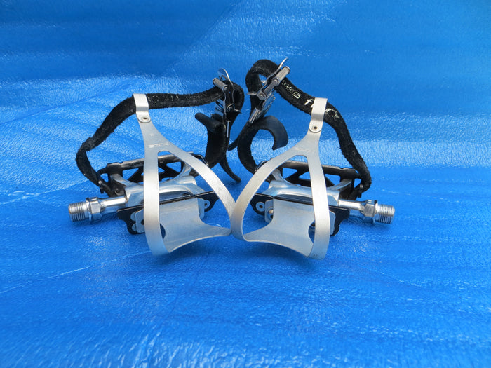 MKS Supreme NJS Pedals , MKS AA L-size NJS Clips and MKS Fit-α Sports NJS Toe Straps (26091723)